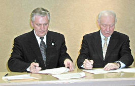 Commissioner Elwyn Tinklenberg and U.S. Rep. Jim Oberstar