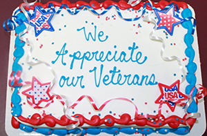 Cake honoring veterans.